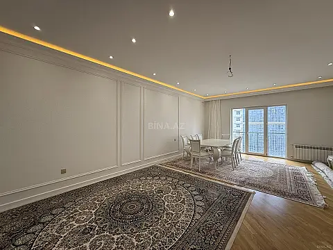 Satılır 3 otaqlı mənzil 150 m²