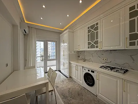 Satılır 3 otaqlı mənzil 150 m²