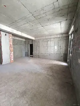 Satılır 3 otaqlı mənzil 142 m²