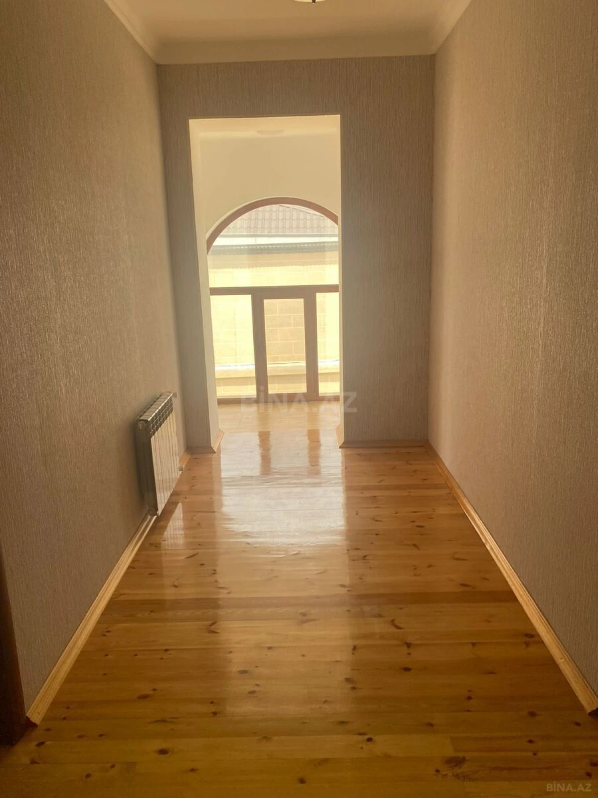 Kirayə verilir 10 otaqlı həyət evi 700 m²
