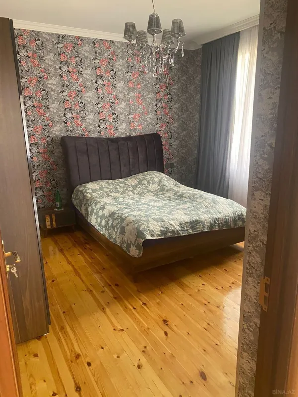 Kirayə verilir 10 otaqlı həyət evi 700 m²