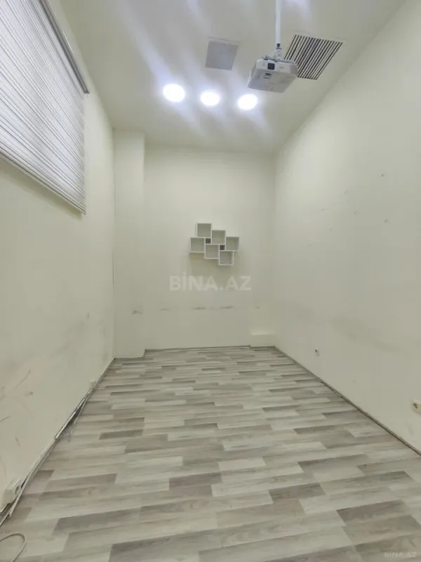 Kirayə verilir 4 otaqlı ofis 83 m²