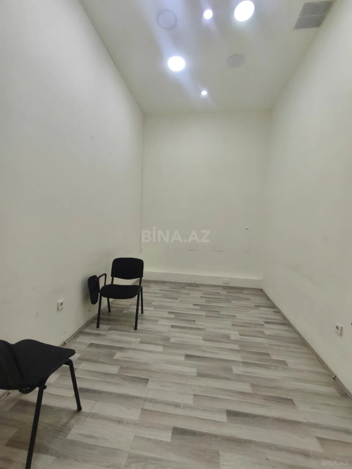Kirayə verilir 4 otaqlı ofis 83 m²