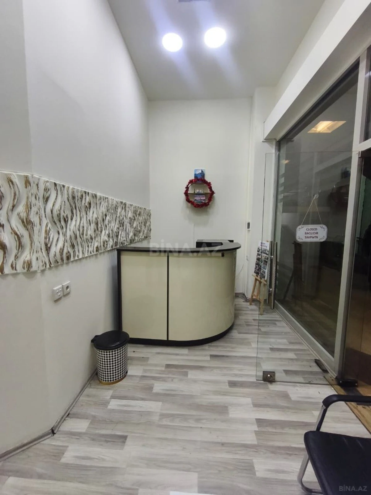 Kirayə verilir 4 otaqlı ofis 83 m²