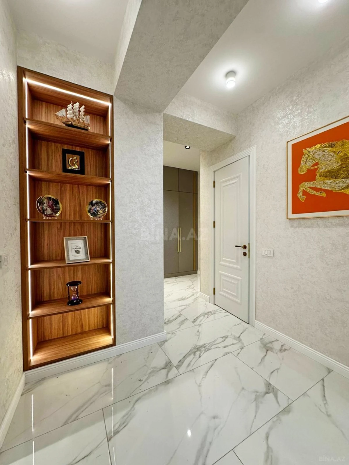 Satılır 3 otaqlı mənzil 82 m²