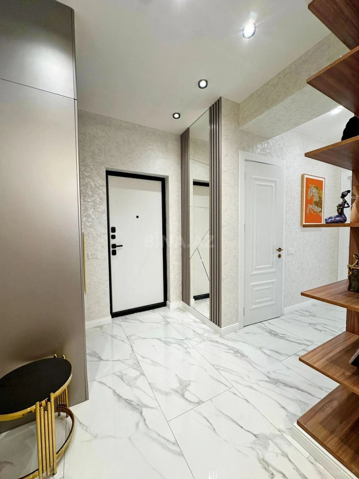 Satılır 3 otaqlı mənzil 82 m²