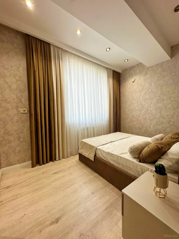 Satılır 3 otaqlı mənzil 82 m²
