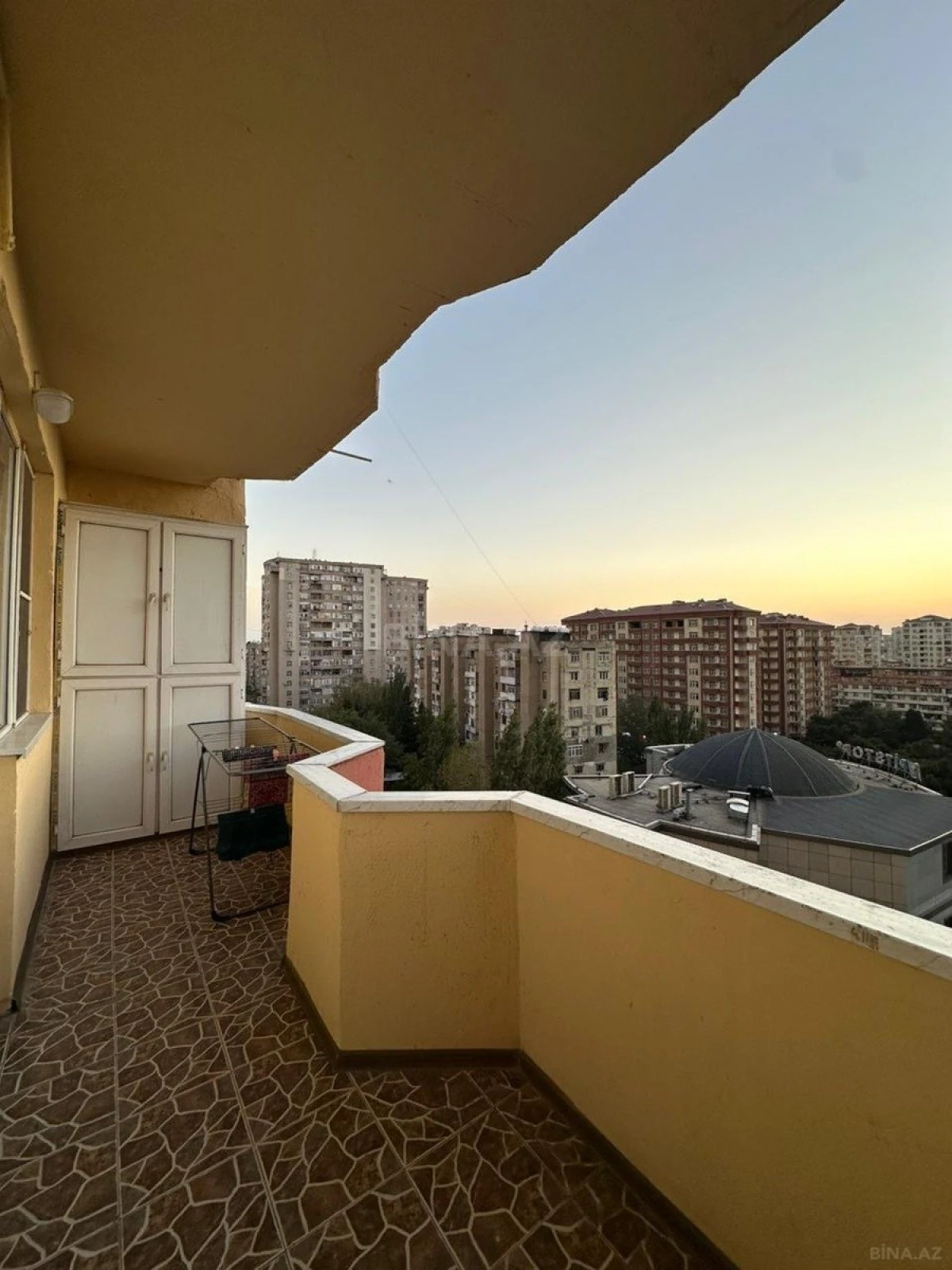 Kirayə verilir 2 otaqlı mənzil 55 m²