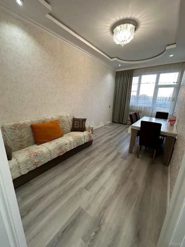 Kirayə verilir 2 otaqlı mənzil 55 m²