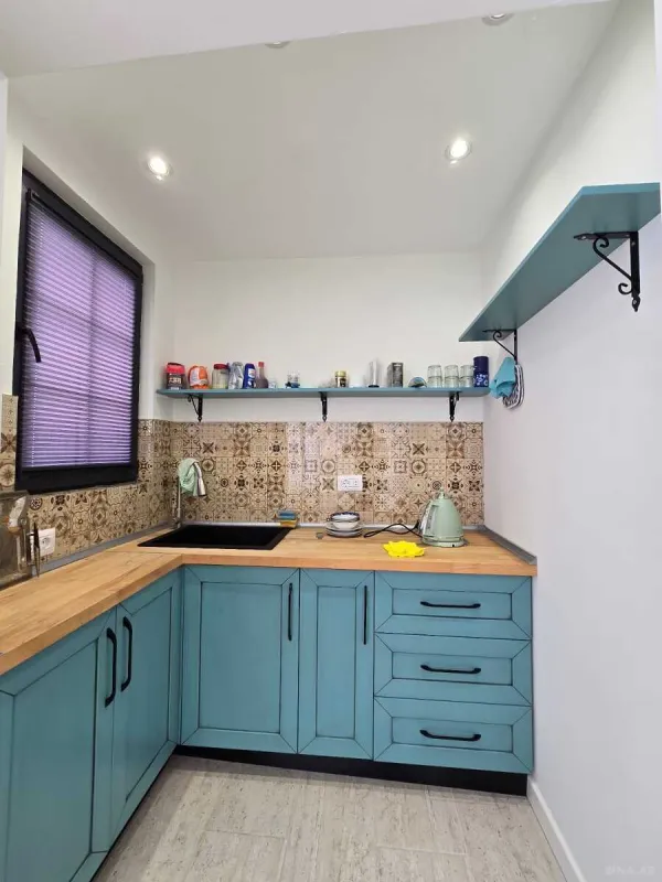 Kirayə verilir 4 otaqlı həyət evi 200 m²