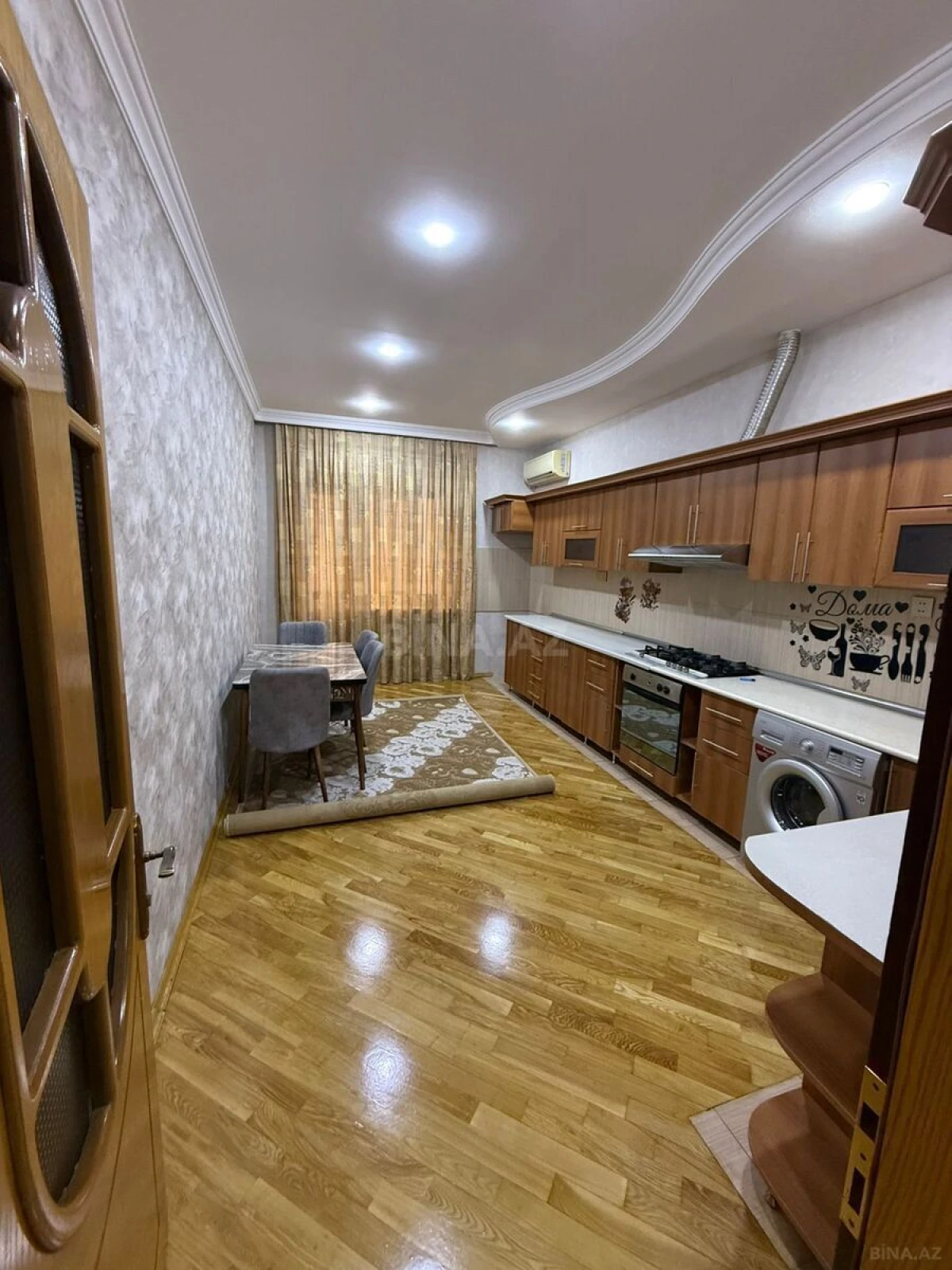 Kirayə verilir 3 otaqlı mənzil 140 m²