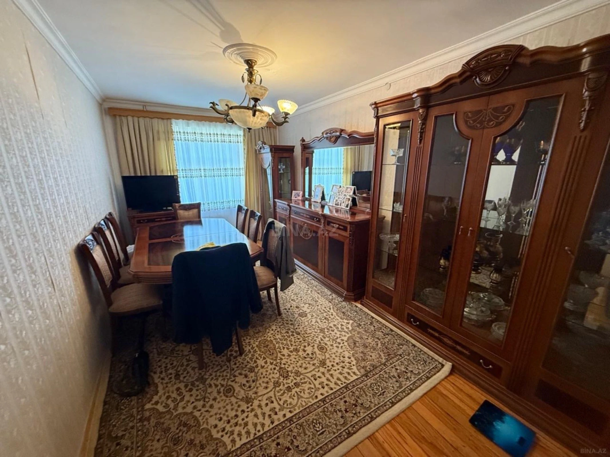 Satılır 5 otaqlı mənzil 120 m²