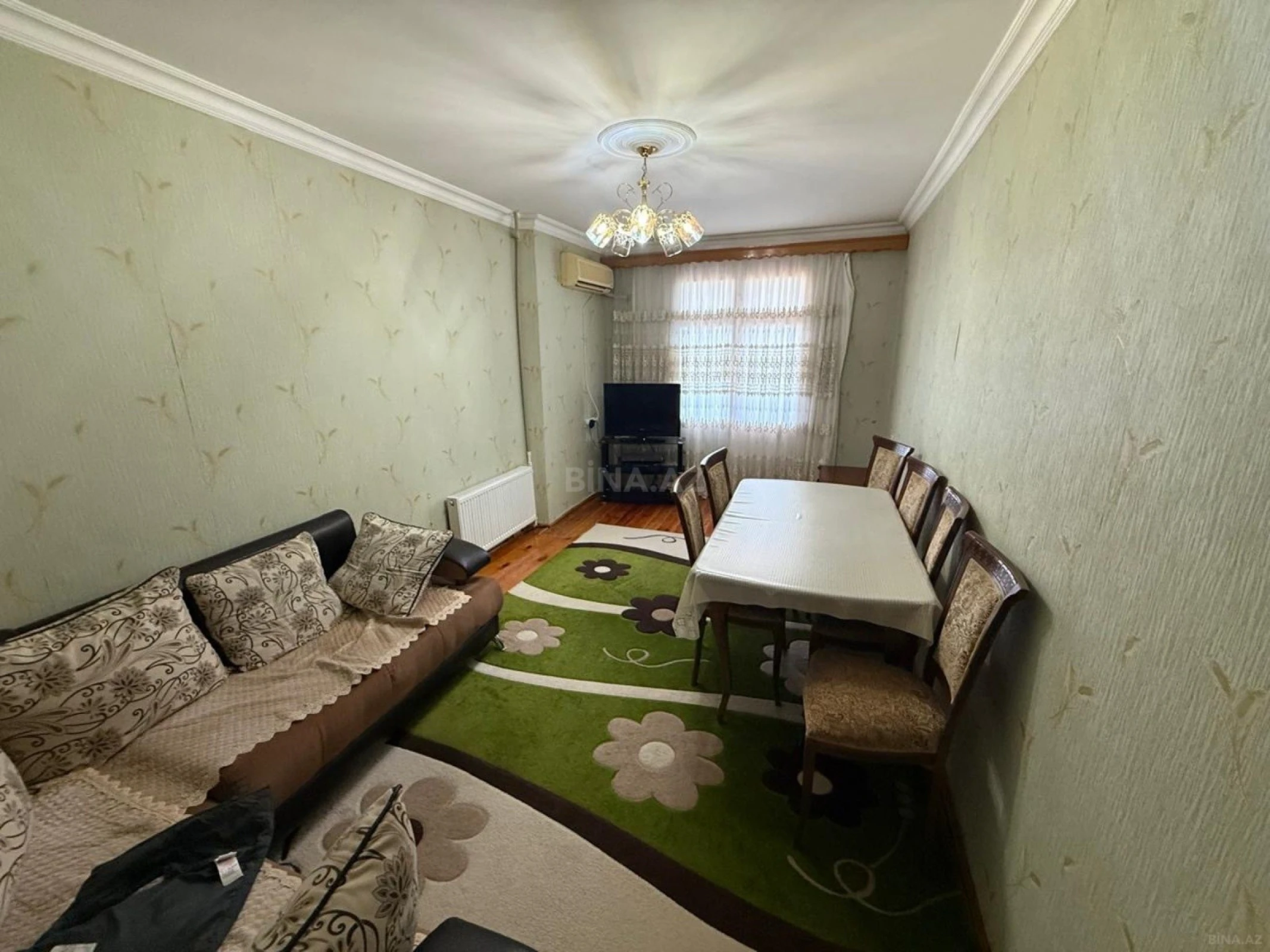 Satılır 5 otaqlı mənzil 120 m²