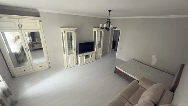 Kirayə verilir 1 otaqlı mənzil 68 m²