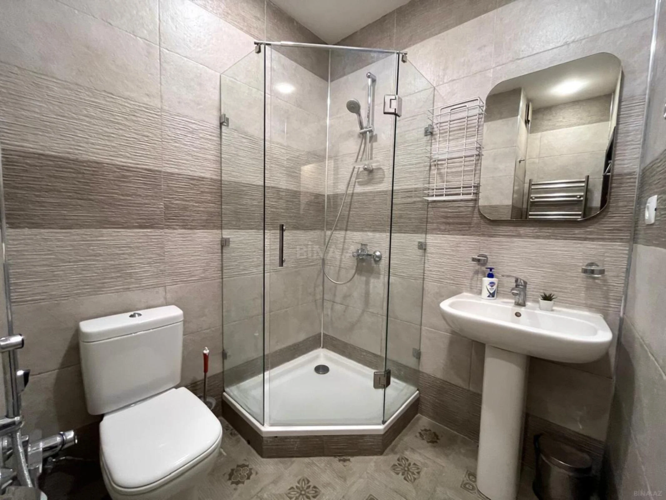 Satılır 2 otaqlı mənzil 58 m²