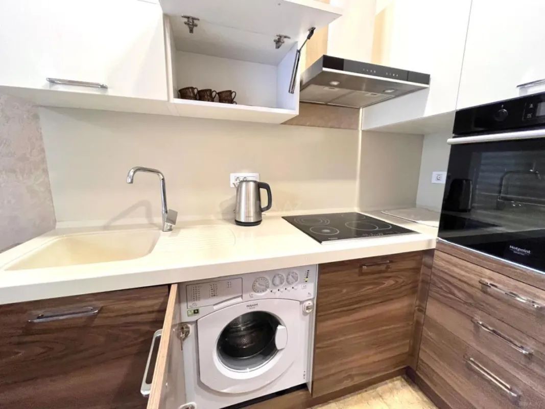Satılır 2 otaqlı mənzil 58 m²