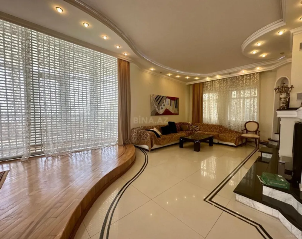 Kirayə verilir 6 otaqlı həyət evi 530 m²
