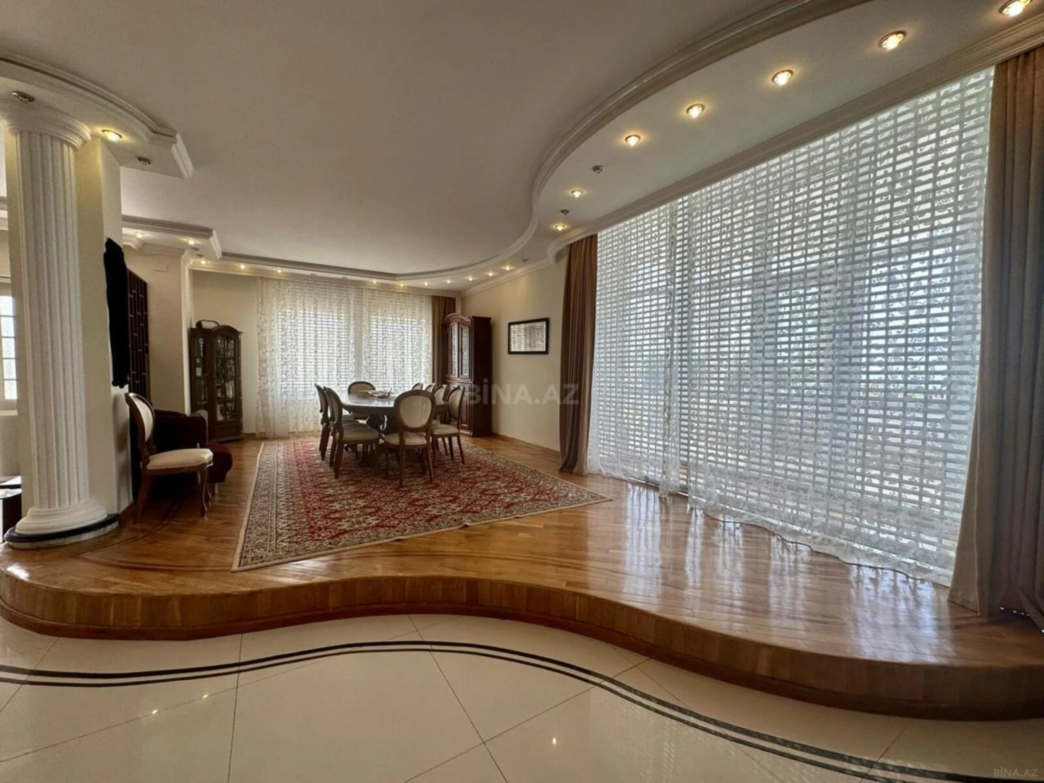 Kirayə verilir 6 otaqlı həyət evi 530 m²