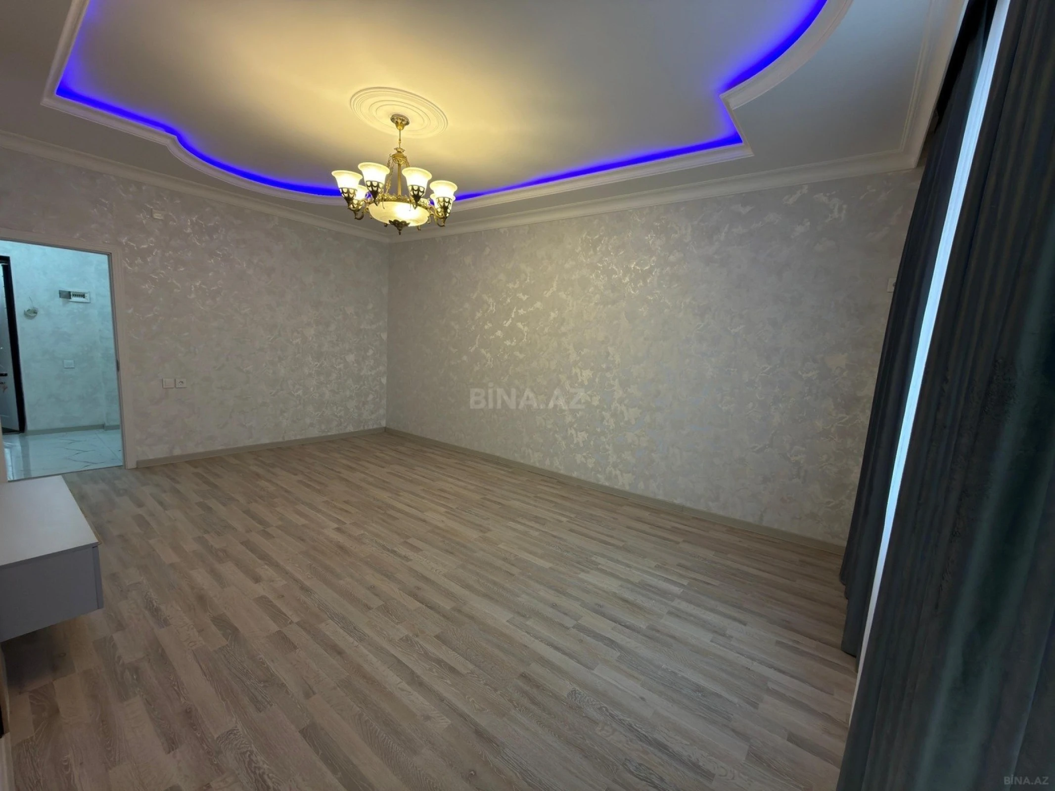 Satılır 2 otaqlı mənzil 65 m²