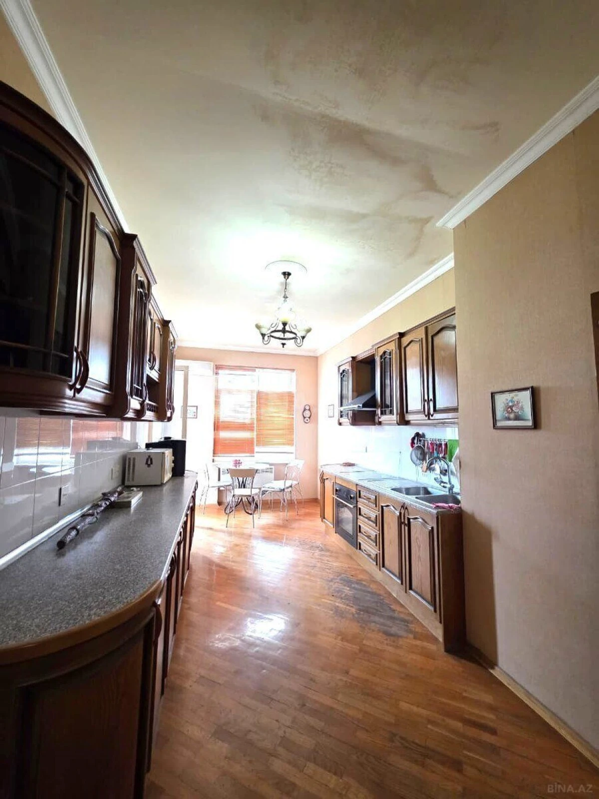 Satılır 3 otaqlı mənzil 105 m²
