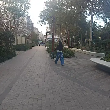 Kirayə verilir obyekt 390 m²