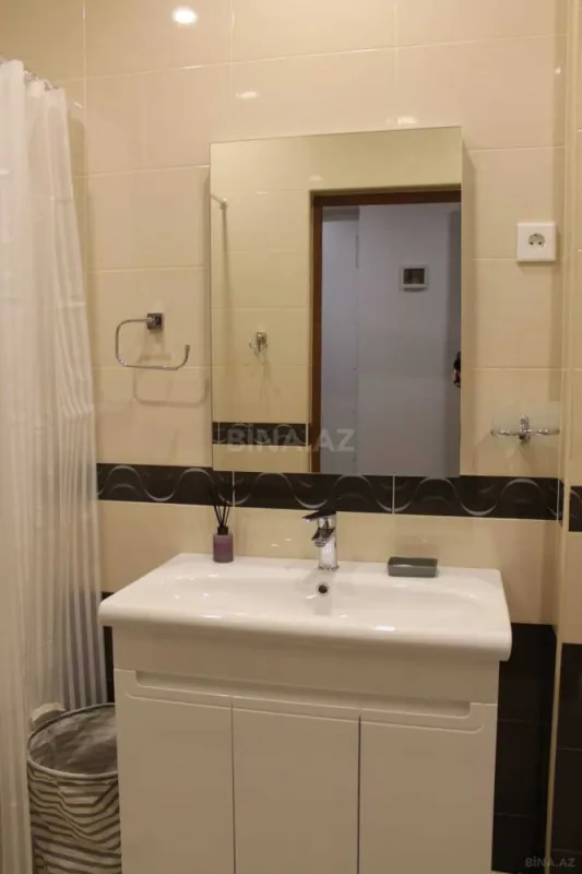 Kirayə verilir 2 otaqlı mənzil 60 m²