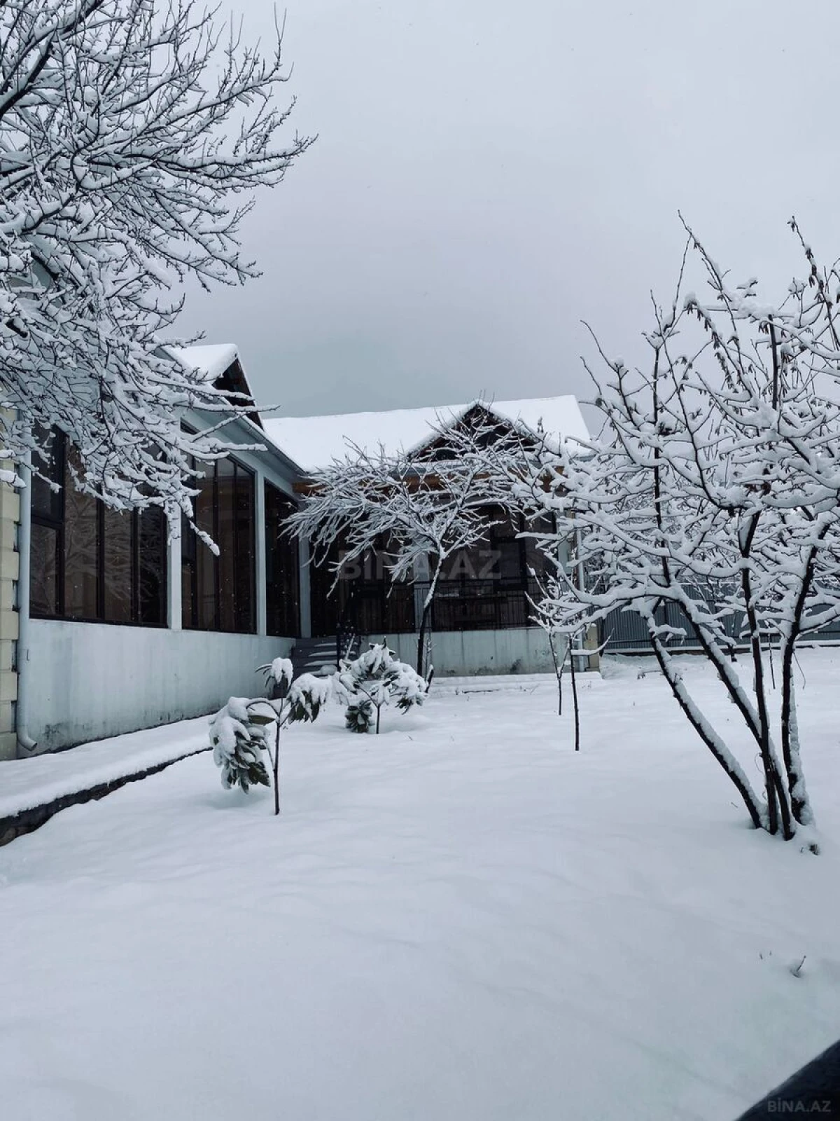 Kirayə verilir 4 otaqlı həyət evi 105 m²