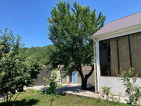 Kirayə verilir 4 otaqlı həyət evi 105 m²