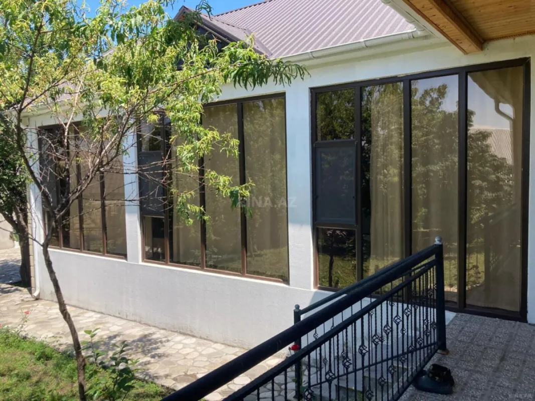 Kirayə verilir 4 otaqlı həyət evi 105 m²