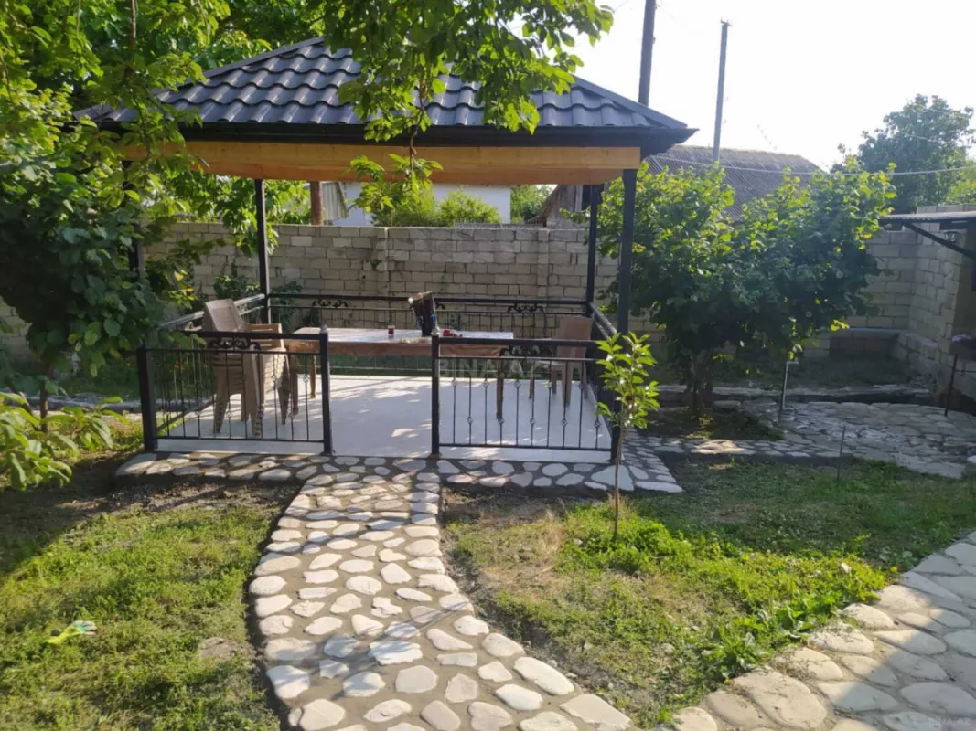 Kirayə verilir 4 otaqlı həyət evi 105 m²