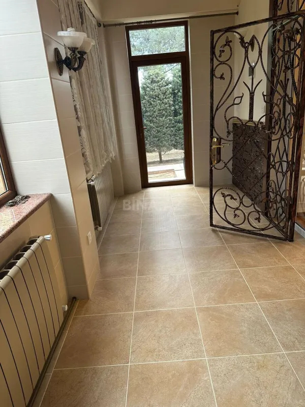 Kirayə verilir 4 otaqlı həyət evi 180 m²
