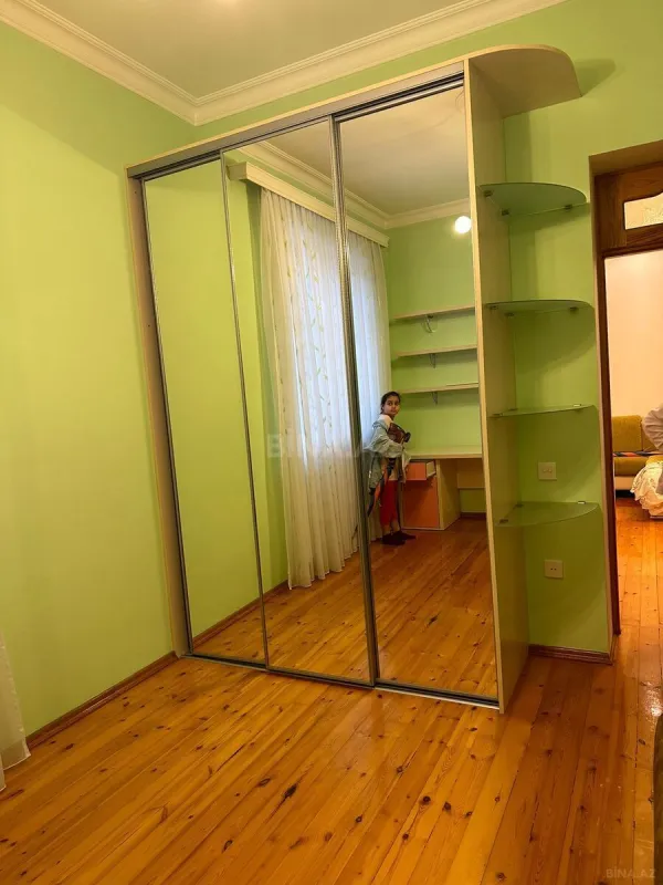 Kirayə verilir 4 otaqlı həyət evi 180 m²