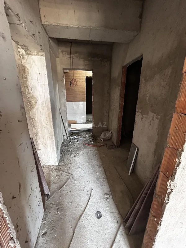 Satılır 1 otaqlı mənzil 56.9 m²