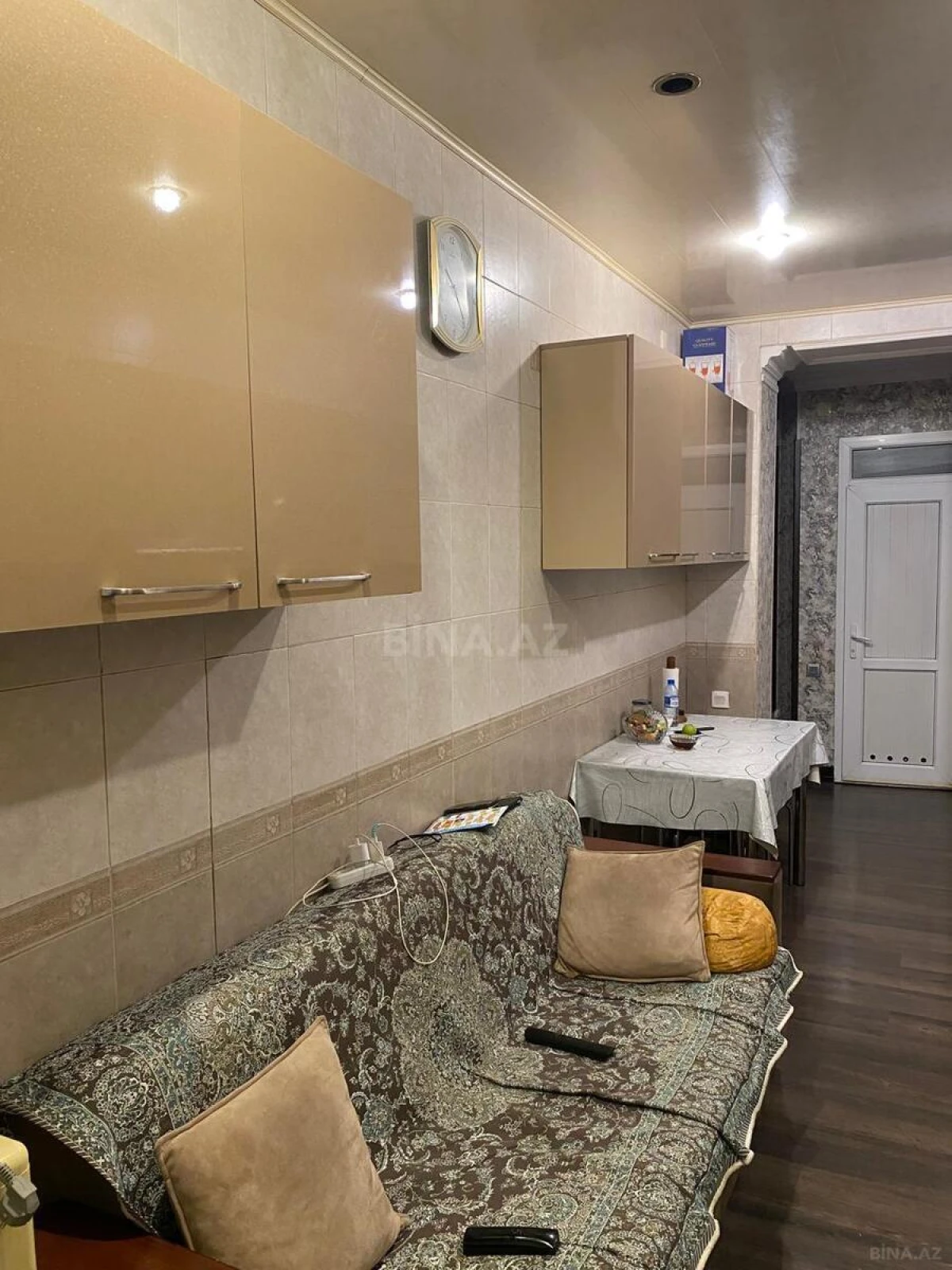 Satılır 4 otaqlı mənzil 105 m²