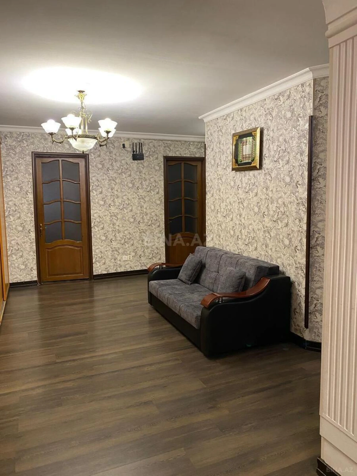 Satılır 4 otaqlı mənzil 105 m²
