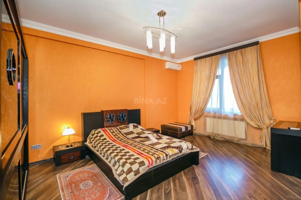 Kirayə verilir 2 otaqlı mənzil 120 m²
