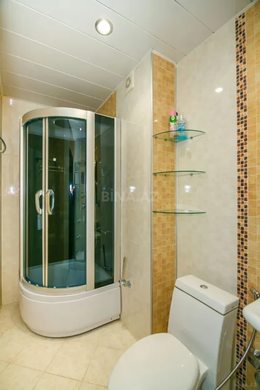 Kirayə verilir 2 otaqlı mənzil 120 m²