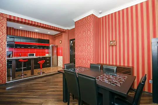 Kirayə verilir 2 otaqlı mənzil 120 m²