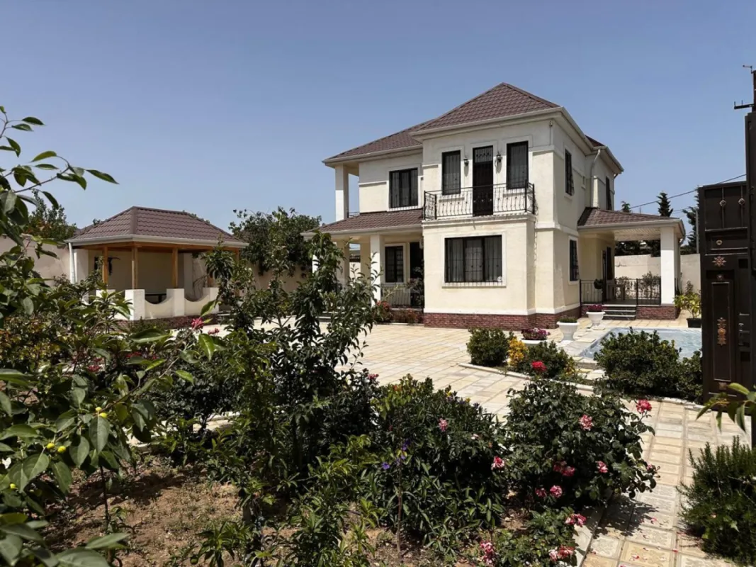 Kirayə verilir 5 otaqlı həyət evi 255 m²