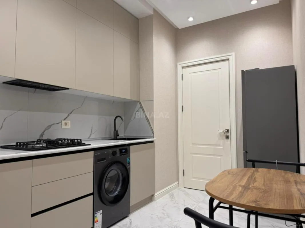 Kirayə verilir 2 otaqlı mənzil 72 m²