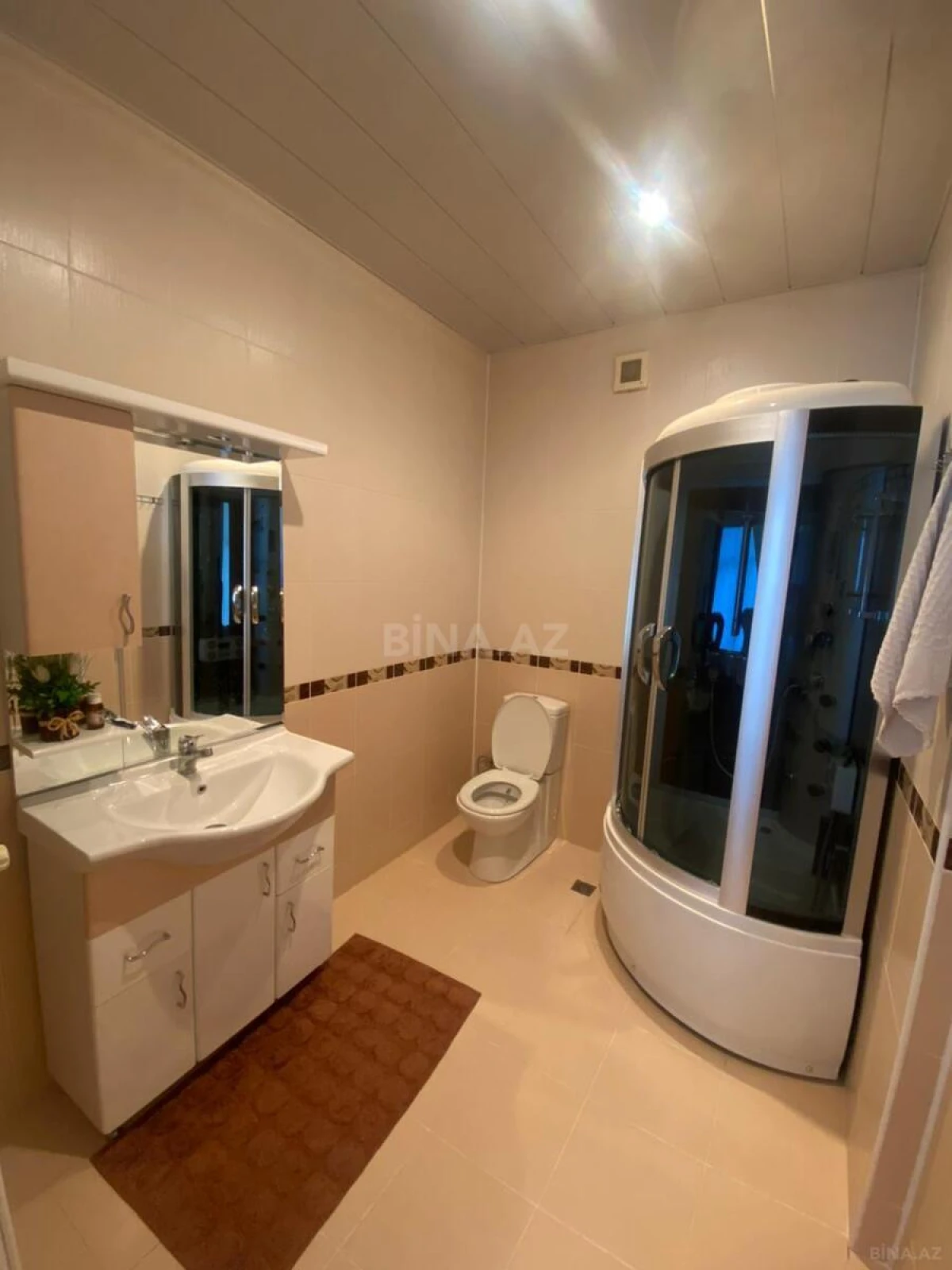 Satılır 4 otaqlı mənzil 186 m²