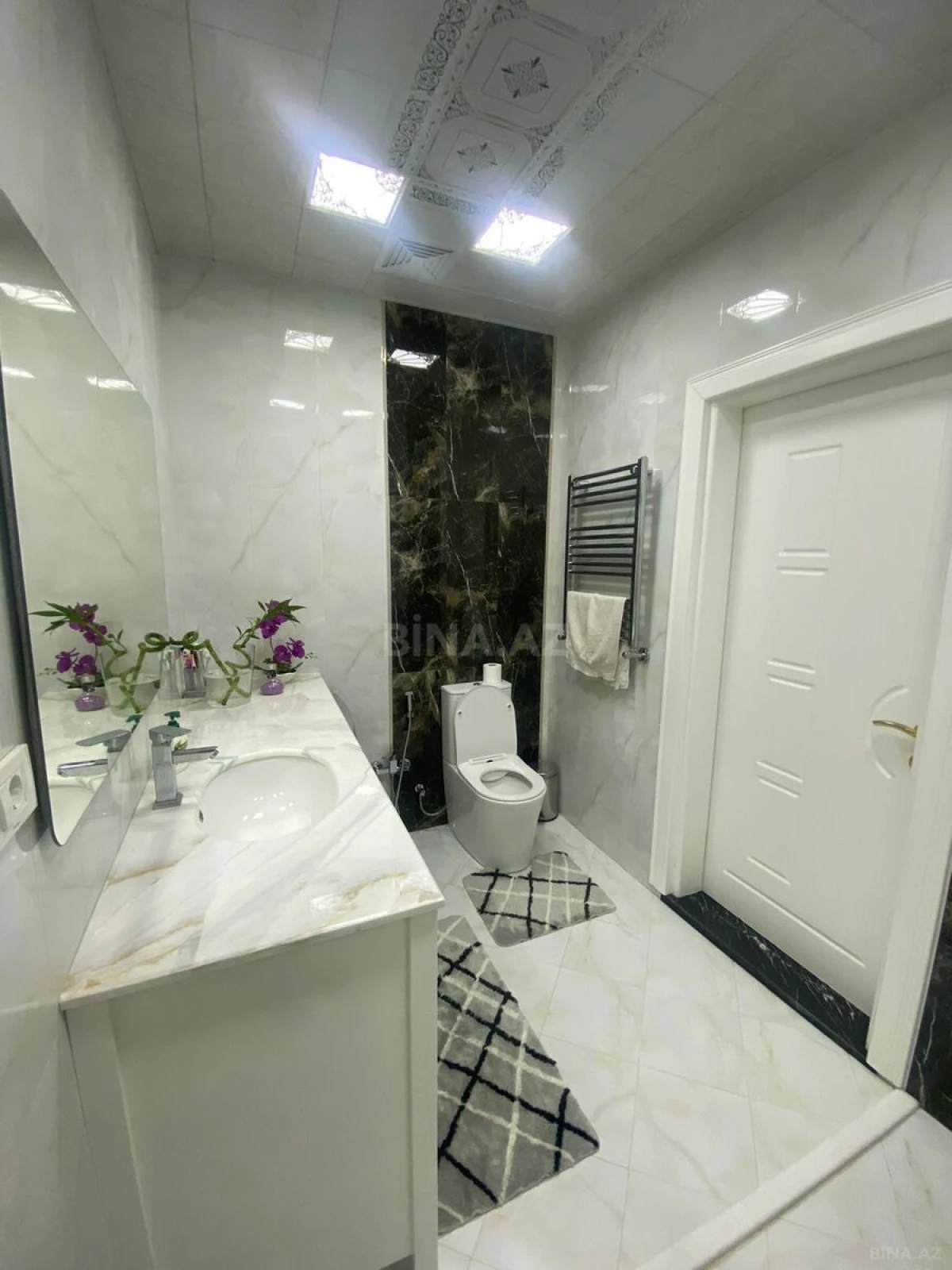 Satılır 4 otaqlı mənzil 186 m²