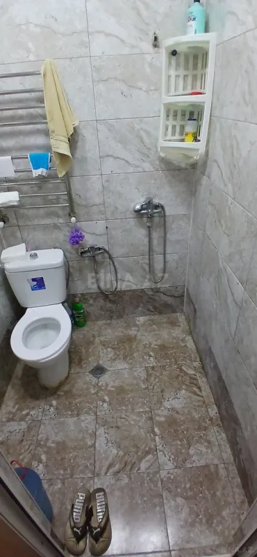 Satılır 2 otaqlı mənzil 56 m²
