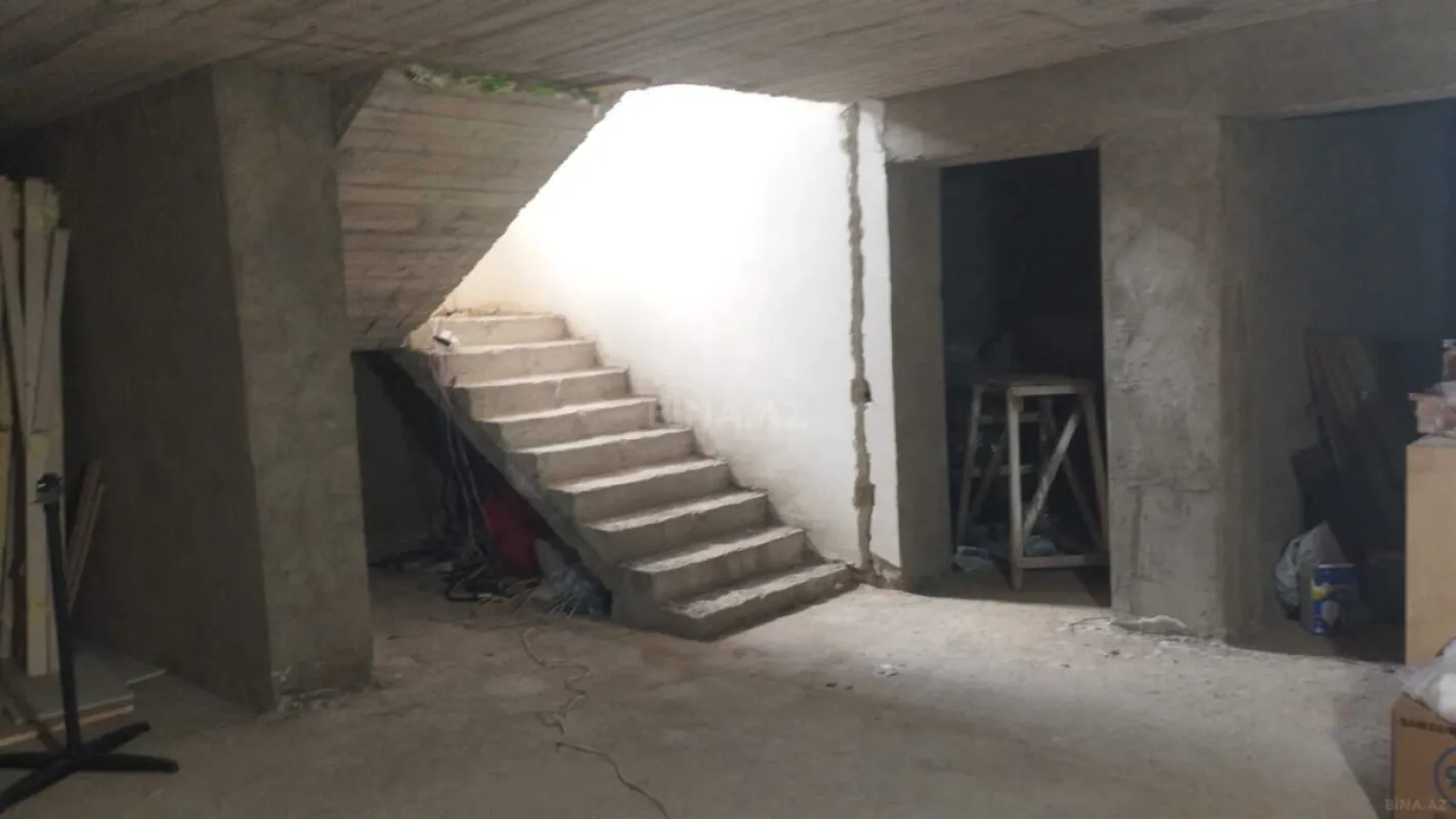 Satılır 5 otaqlı həyət evi 170 m²