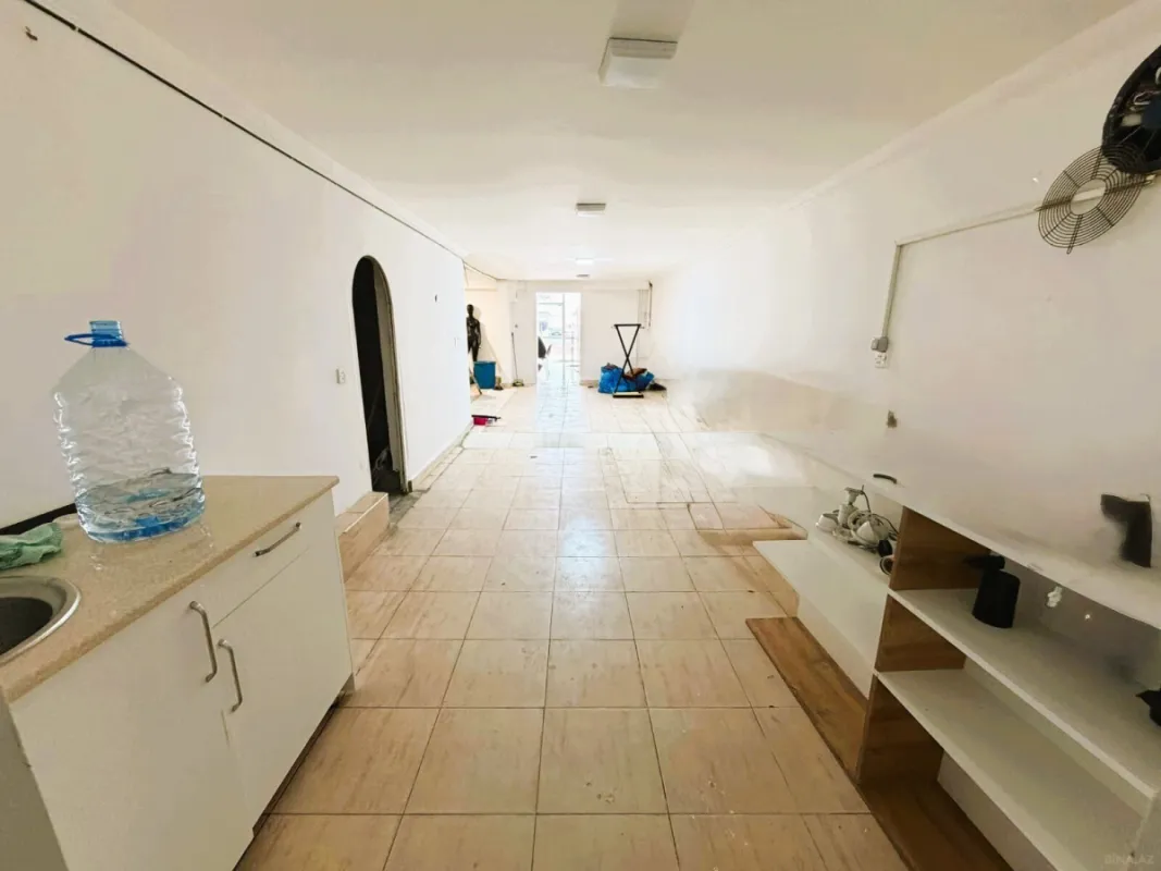 Kirayə verilir obyekt 130 m²