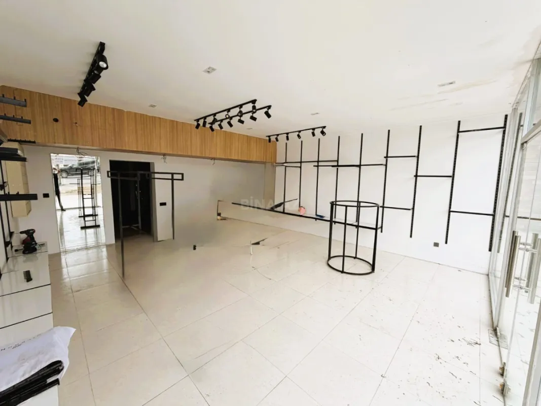 Kirayə verilir obyekt 130 m²