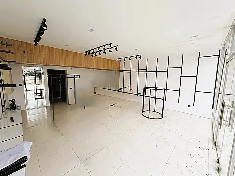Kirayə verilir obyekt 130 m²