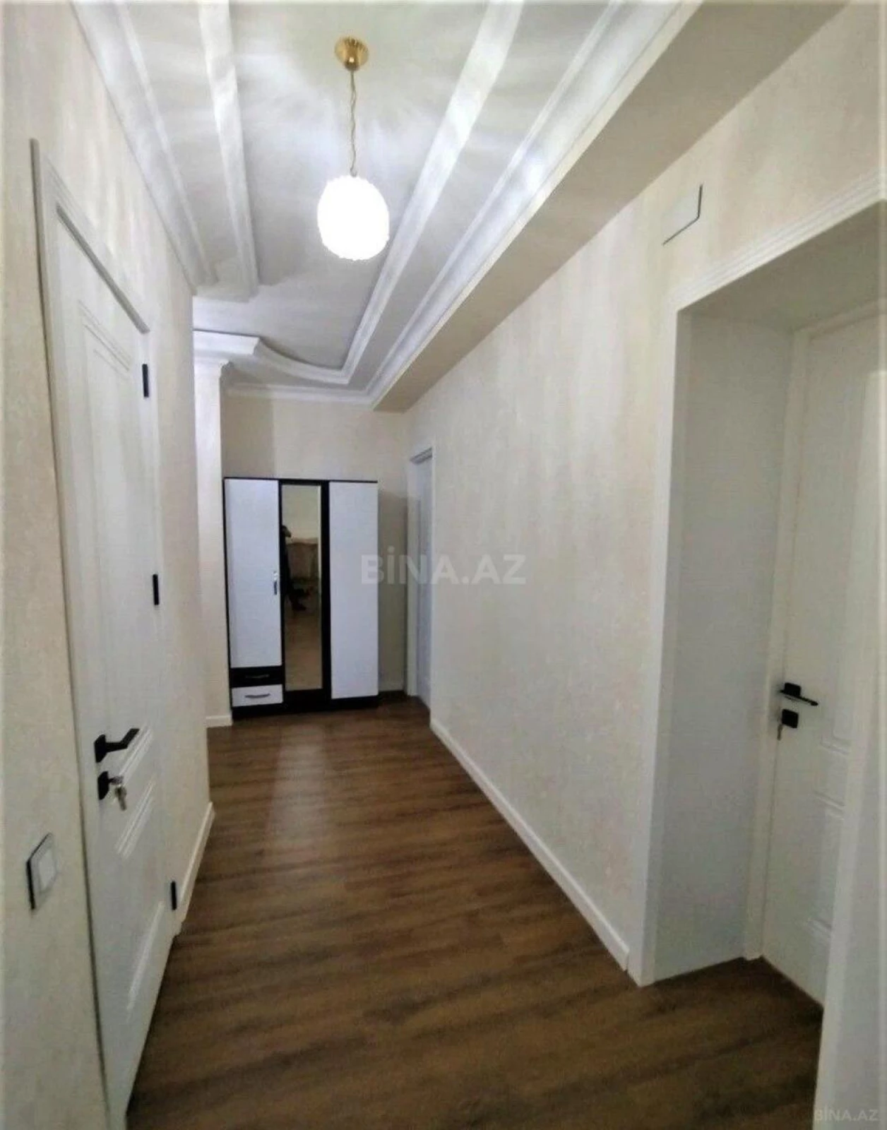 Kirayə verilir 2 otaqlı mənzil 90 m²