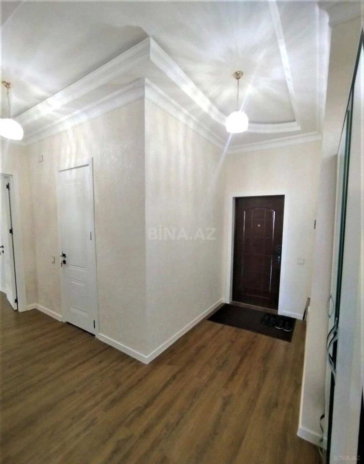 Kirayə verilir 2 otaqlı mənzil 90 m²