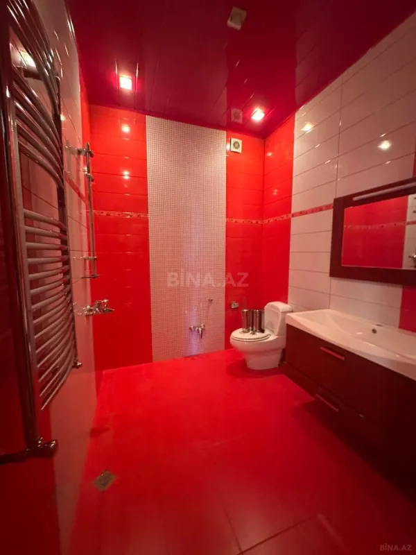 Satılır 18 otaqlı həyət evi 1200 m²